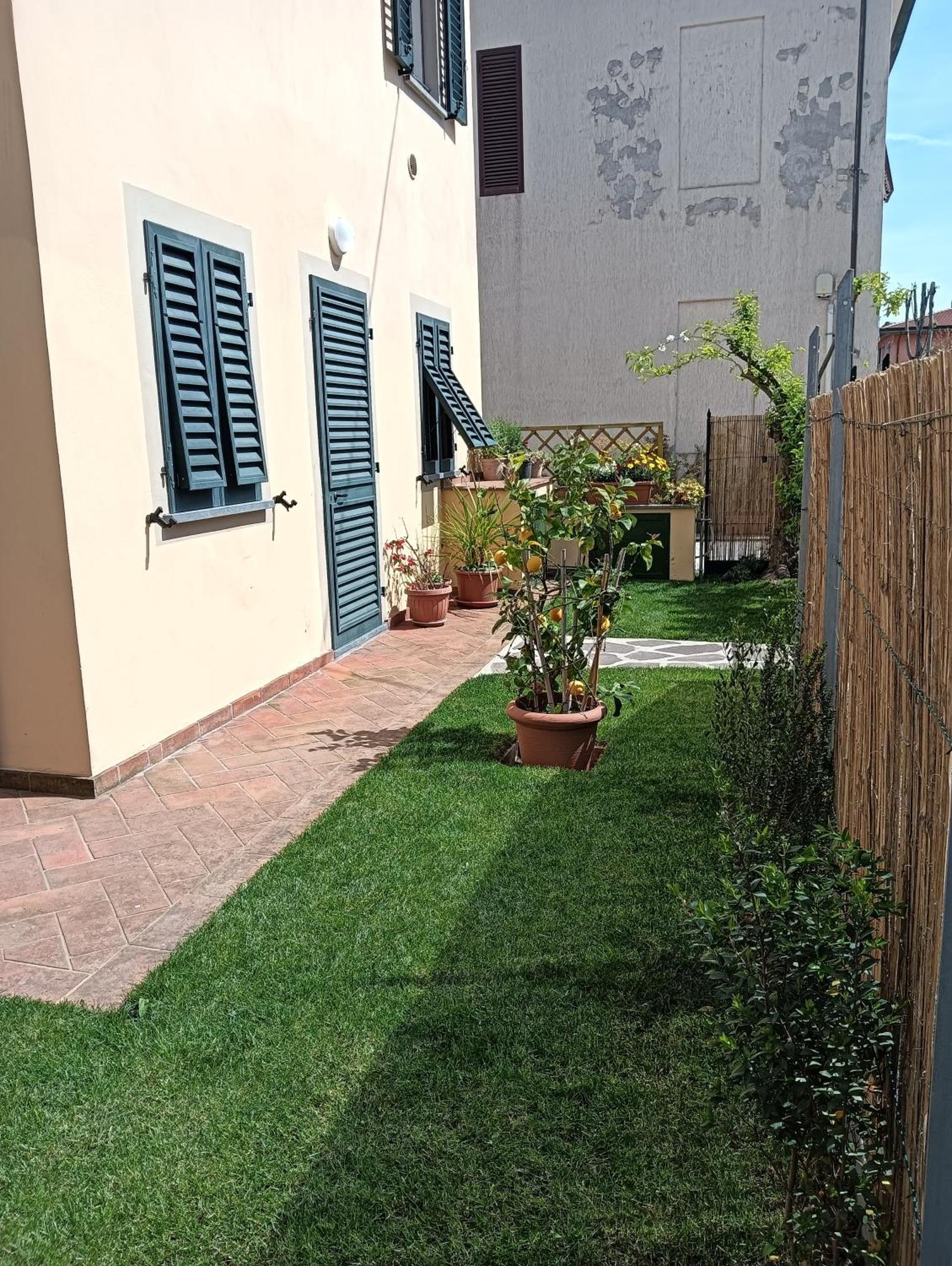 Casa Vacanze Rustico Di Corte Capannori Dış mekan fotoğraf